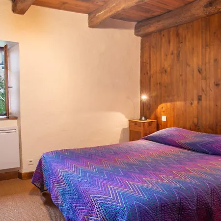 Tatil Evi D'aubrac Saint-Germain-du-Teil