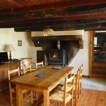 D'aubrac Tatil Evi Saint-Germain-du-Teil